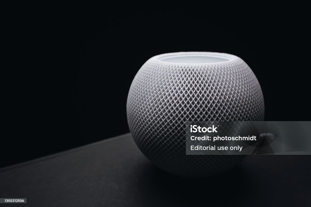 Apple HomePod mini product photo